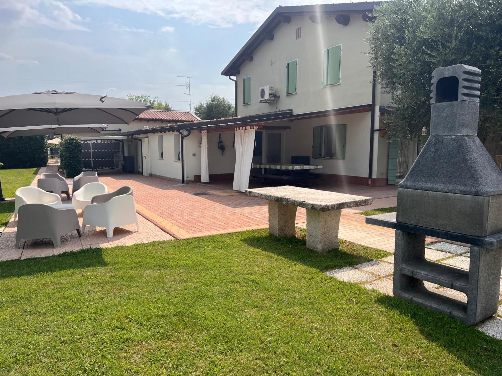 Appartamento "Casa Vacanze Corte Ara Decima" Sona Exterior foto