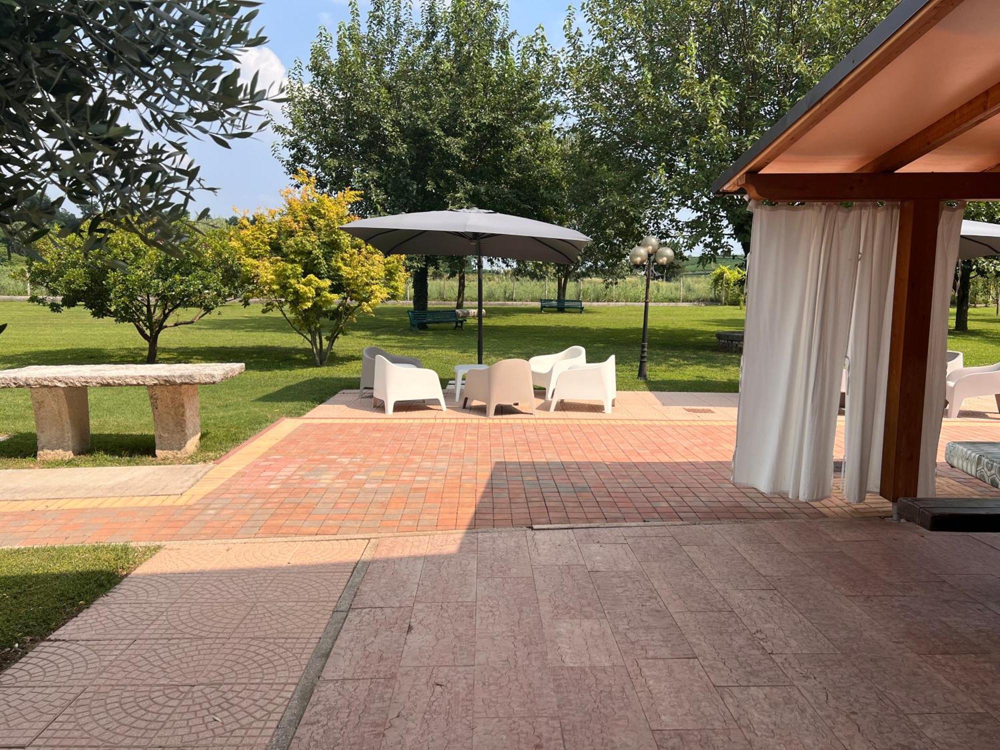 Appartamento "Casa Vacanze Corte Ara Decima" Sona Exterior foto