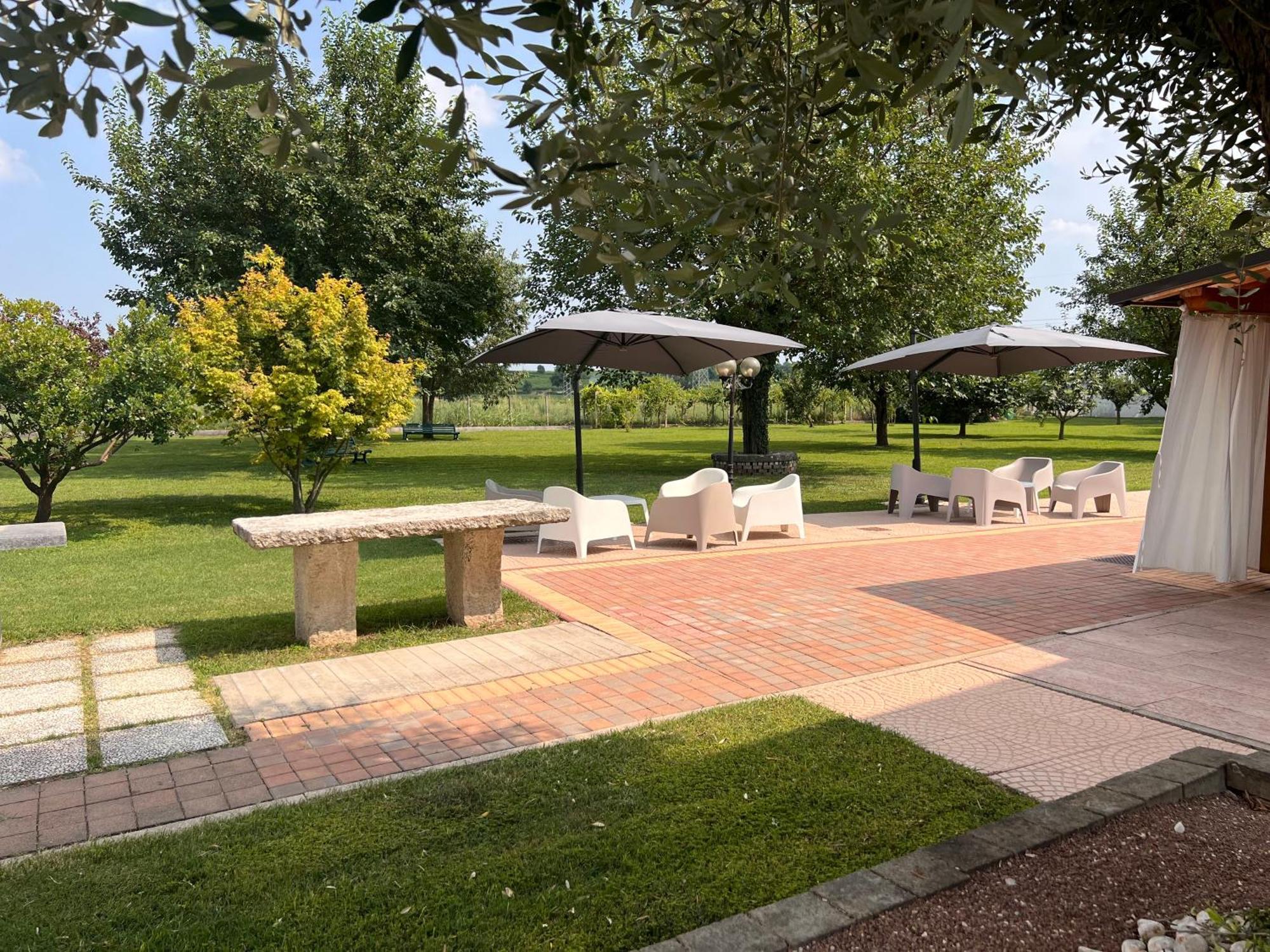 Appartamento "Casa Vacanze Corte Ara Decima" Sona Exterior foto