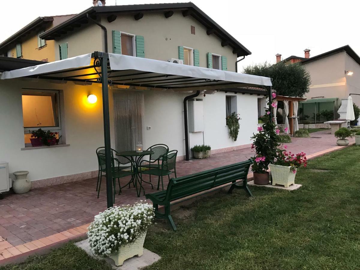Appartamento "Casa Vacanze Corte Ara Decima" Sona Exterior foto